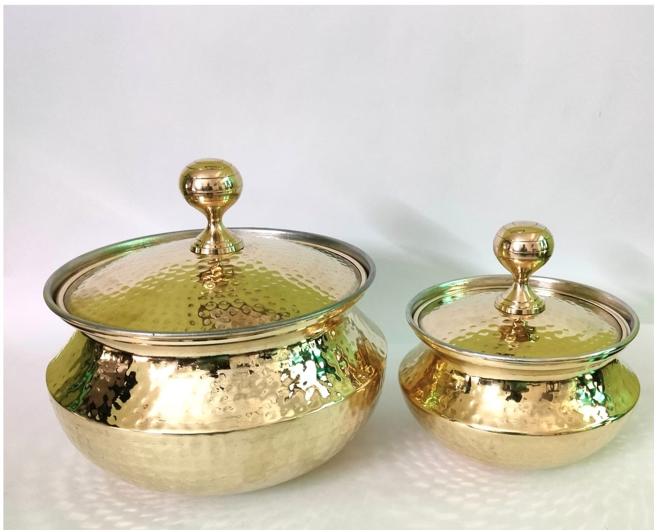 Brass Handi with Lid, Cooking Pot, Degchi, Patila for Cooking & Serving - Set (1.5 & 4 Liter)